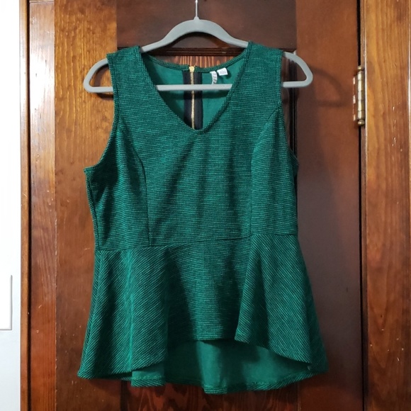 Elle Tops - Green Elle top